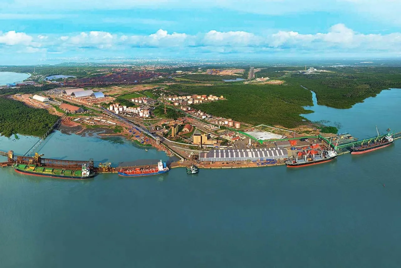 Vista aérea do Porto do Itaqui, em São Luís (MA)